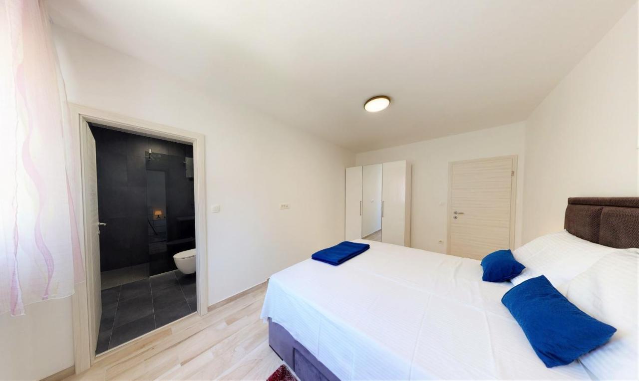 R&R Residence โปดสตรานา ภายนอก รูปภาพ